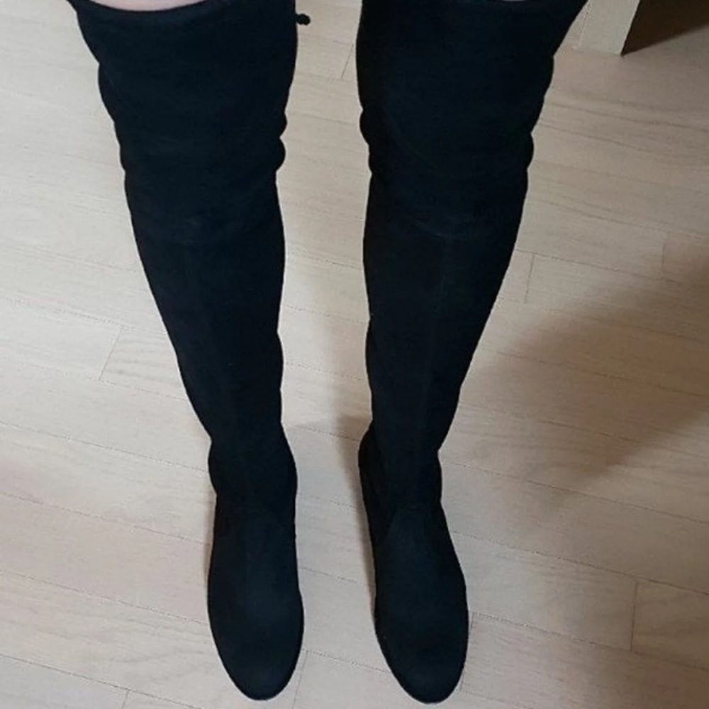 Stuart Weitzman boots